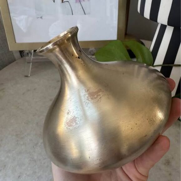 Vintage solid brass MCM vase - Picture 6 of 7